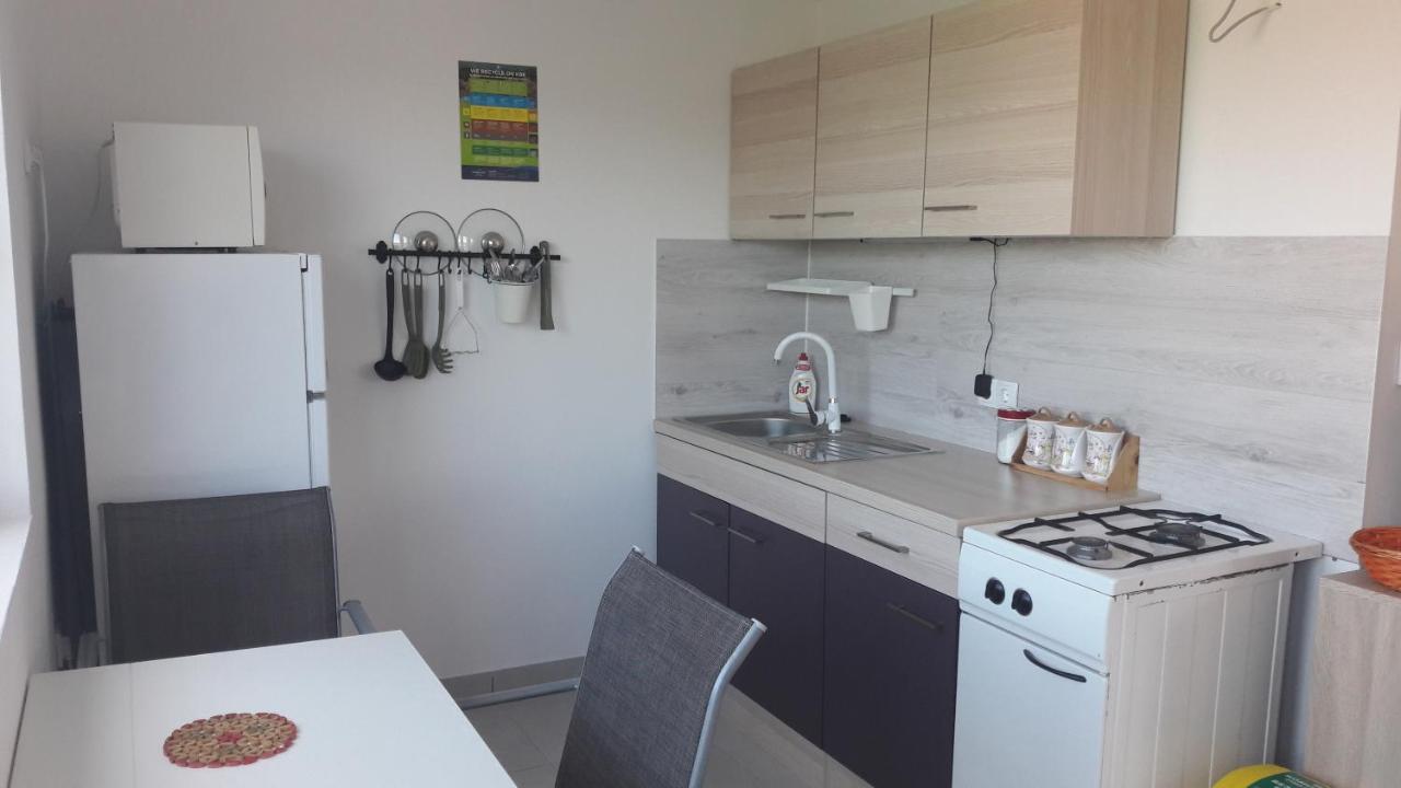 Apartment- Family Studio Malinska Esterno foto